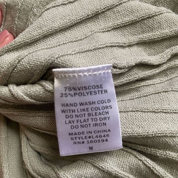 By Together Crop Top Sweater Top Oversized Ribbed Short Sleeve Womens Medium - Picture 6 of 6